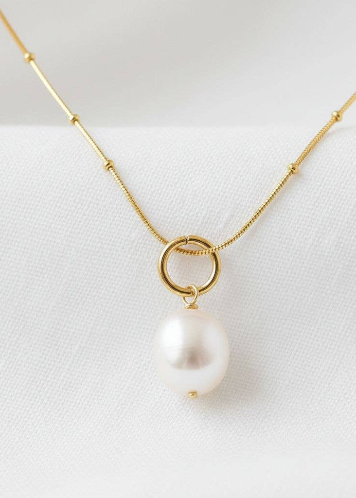 Natural Pearl Pendant Necklace
