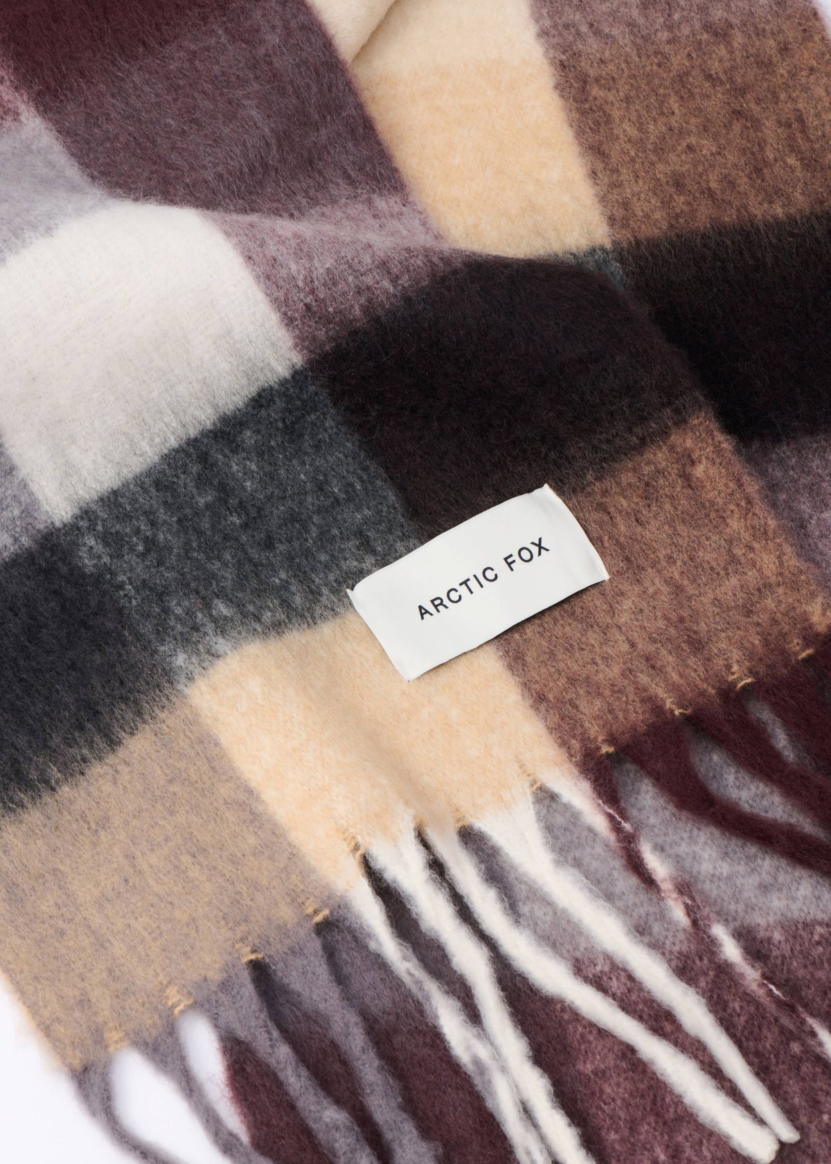 The Reykjavik Scarf in Dark Berry