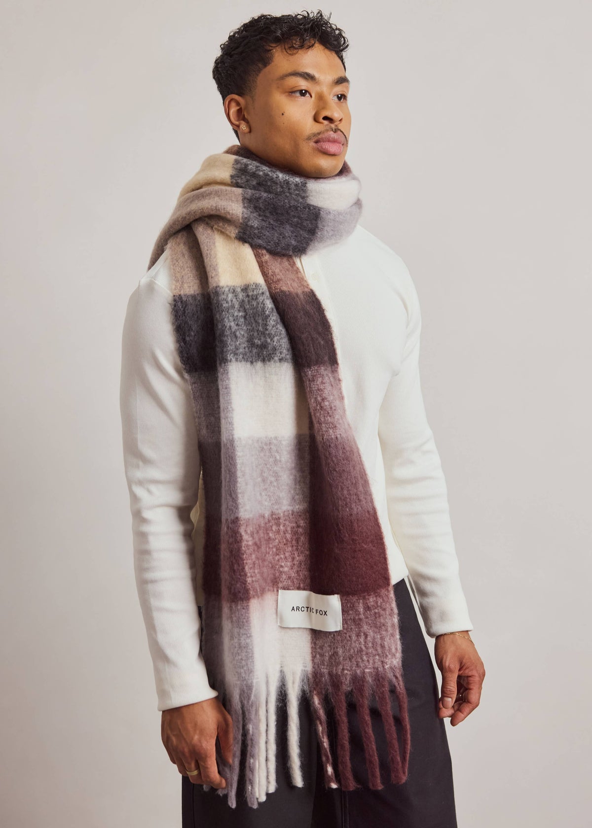 The Reykjavik Scarf in Dark Berry