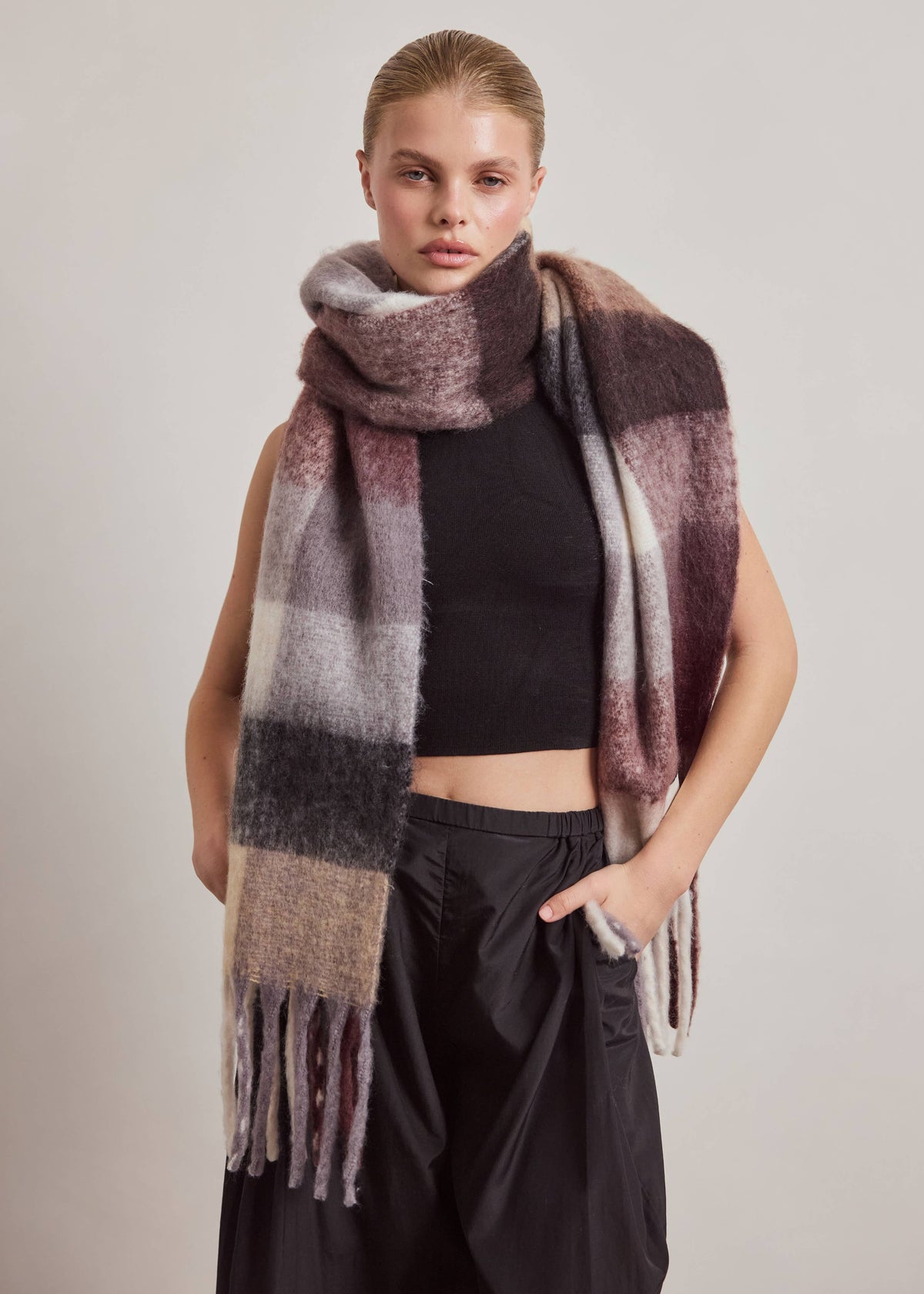 The Reykjavik Scarf in Dark Berry