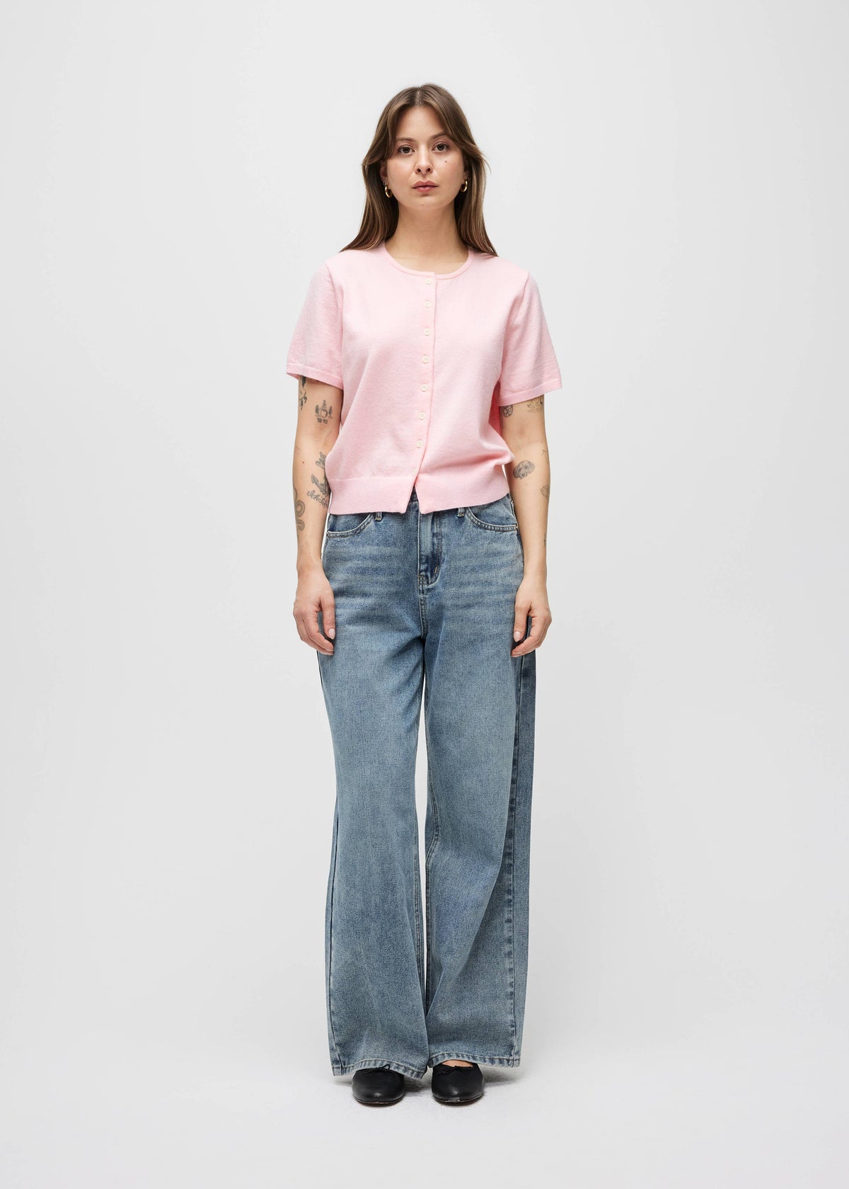 The Robyn Short Sleeve Cardigan in Pink