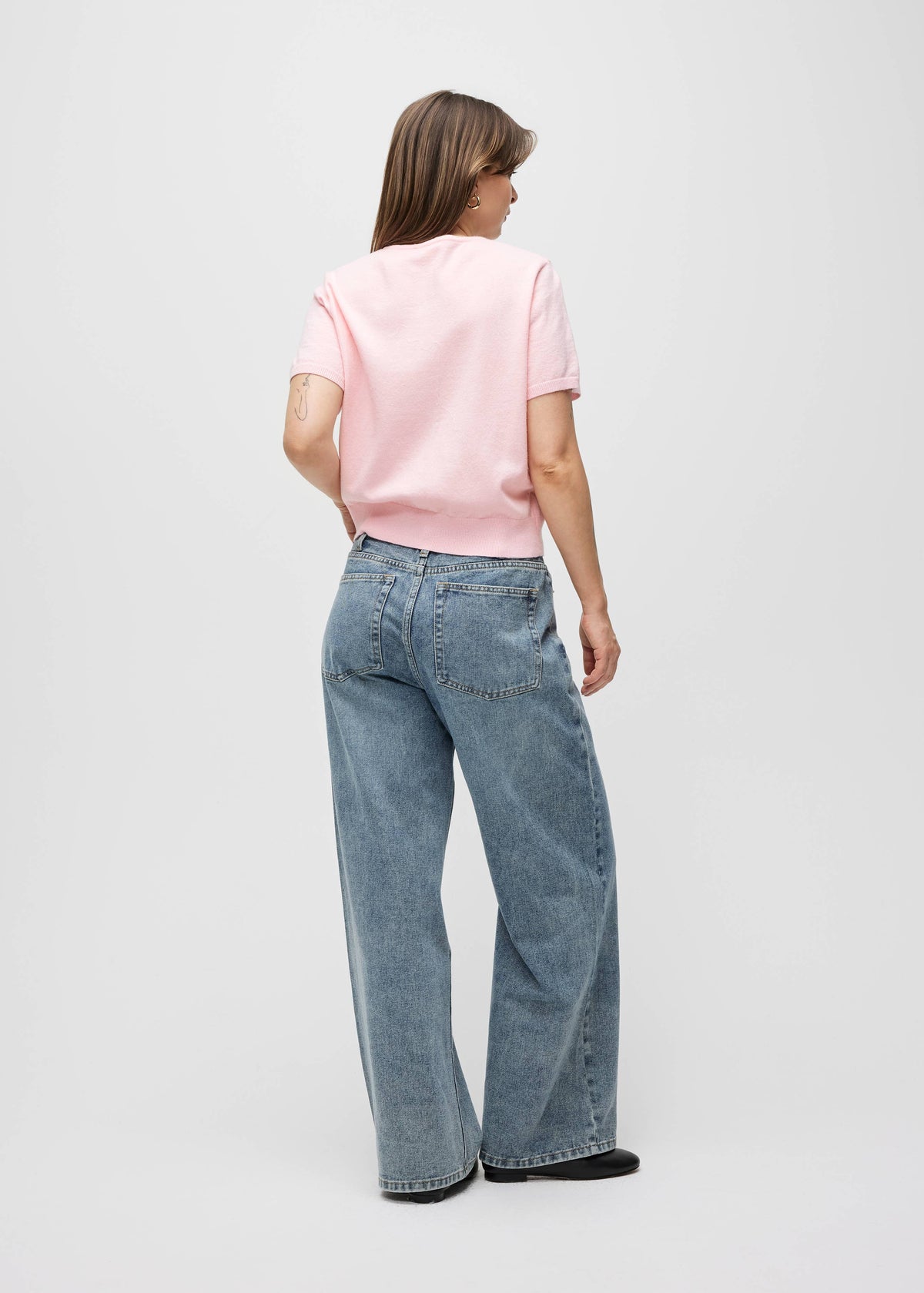 The Robyn Short Sleeve Cardigan in Pink