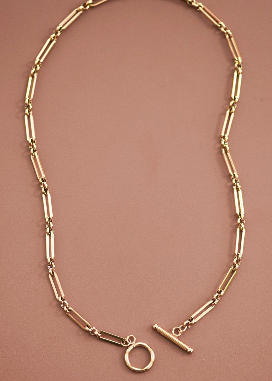 Chain Link Toggle Necklace
