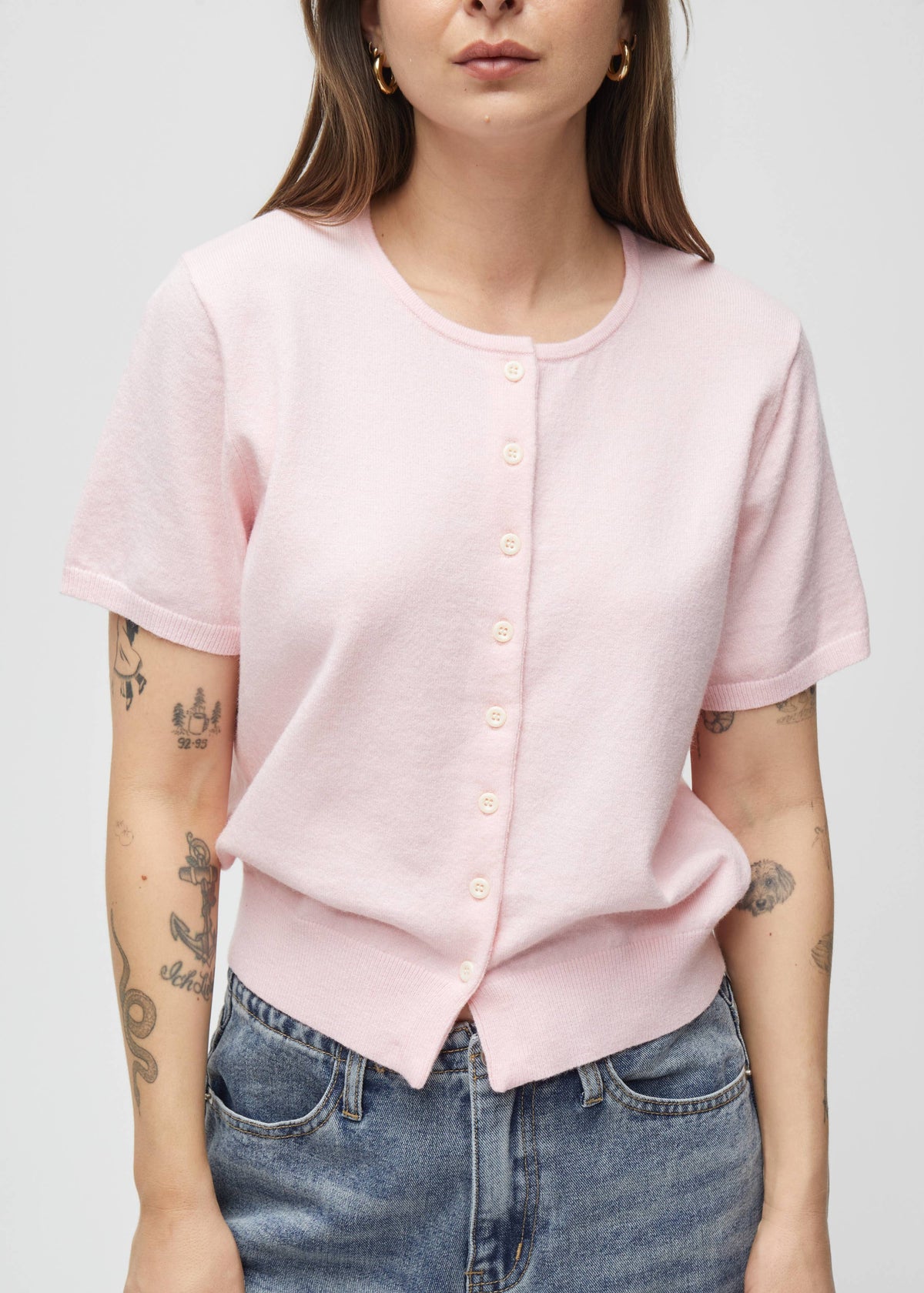 The Robyn Short Sleeve Cardigan in Pink