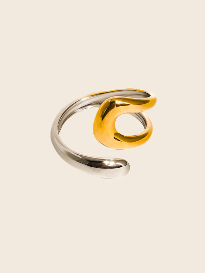 Vill Two Toned Ring