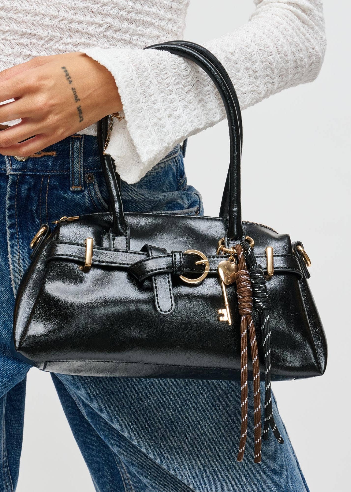 Urban Expressions Vienna Crossbody