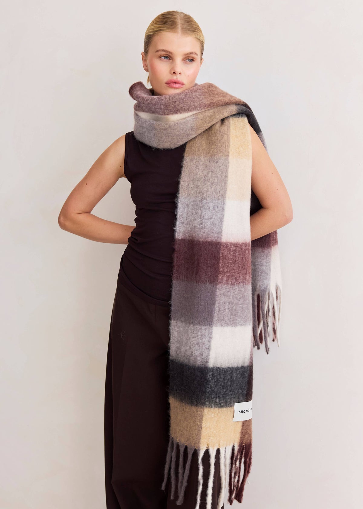 The Reykjavik Scarf in Dark Berry