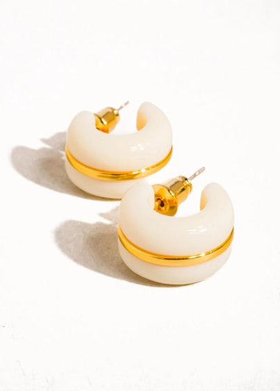 Arlo Hoop Earring in Beige