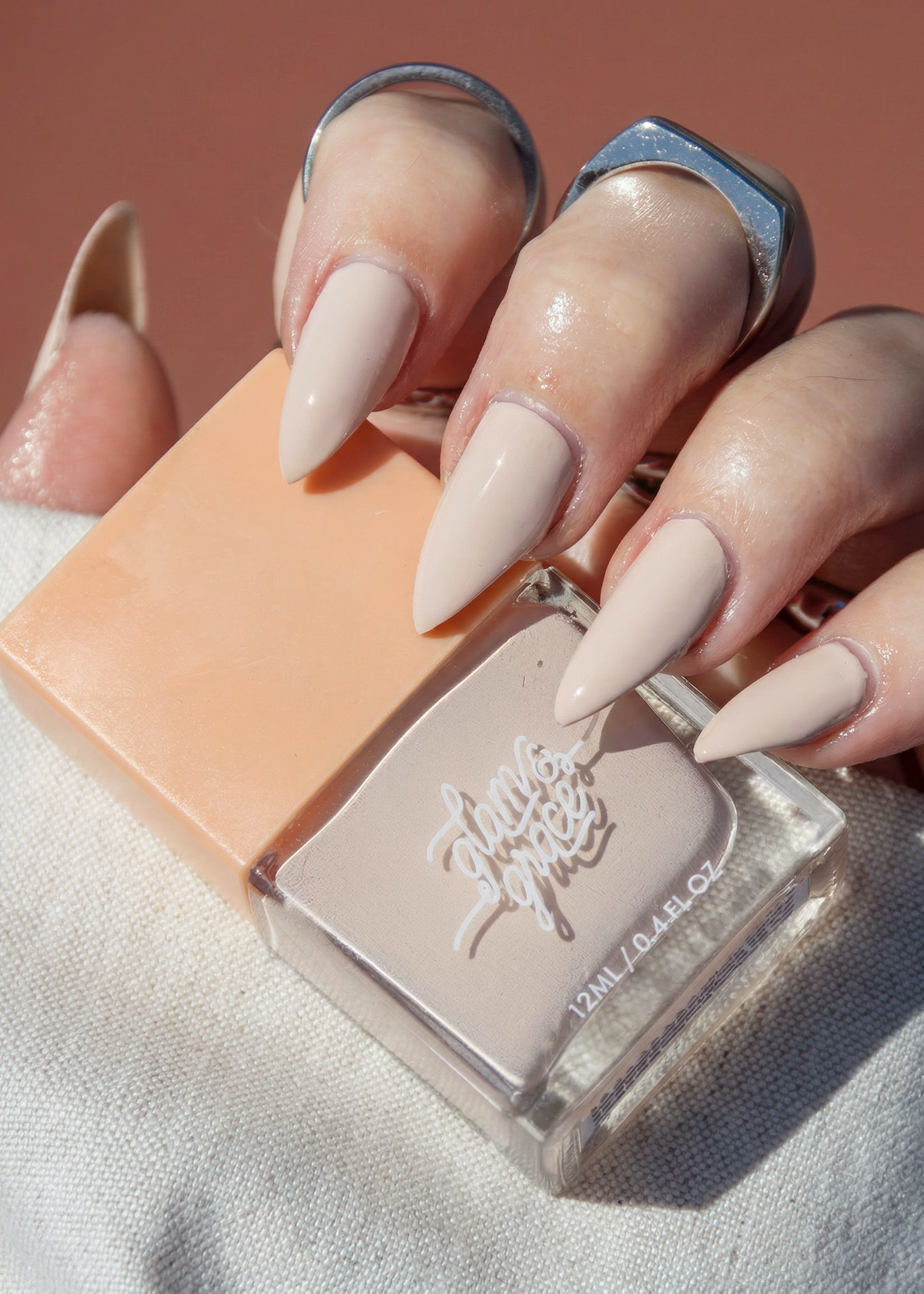 Non-Toxic Nail Polish in Sweet Cream