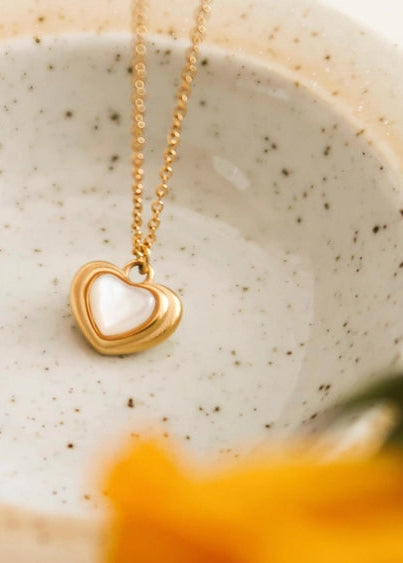 Jennie White Stone Heart Necklace