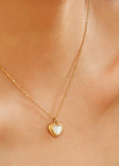 Jennie White Stone Heart Necklace