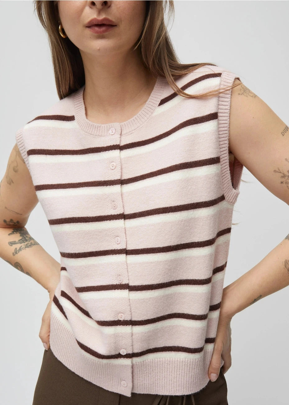 Emory Sleeveless Cardigan in Pink