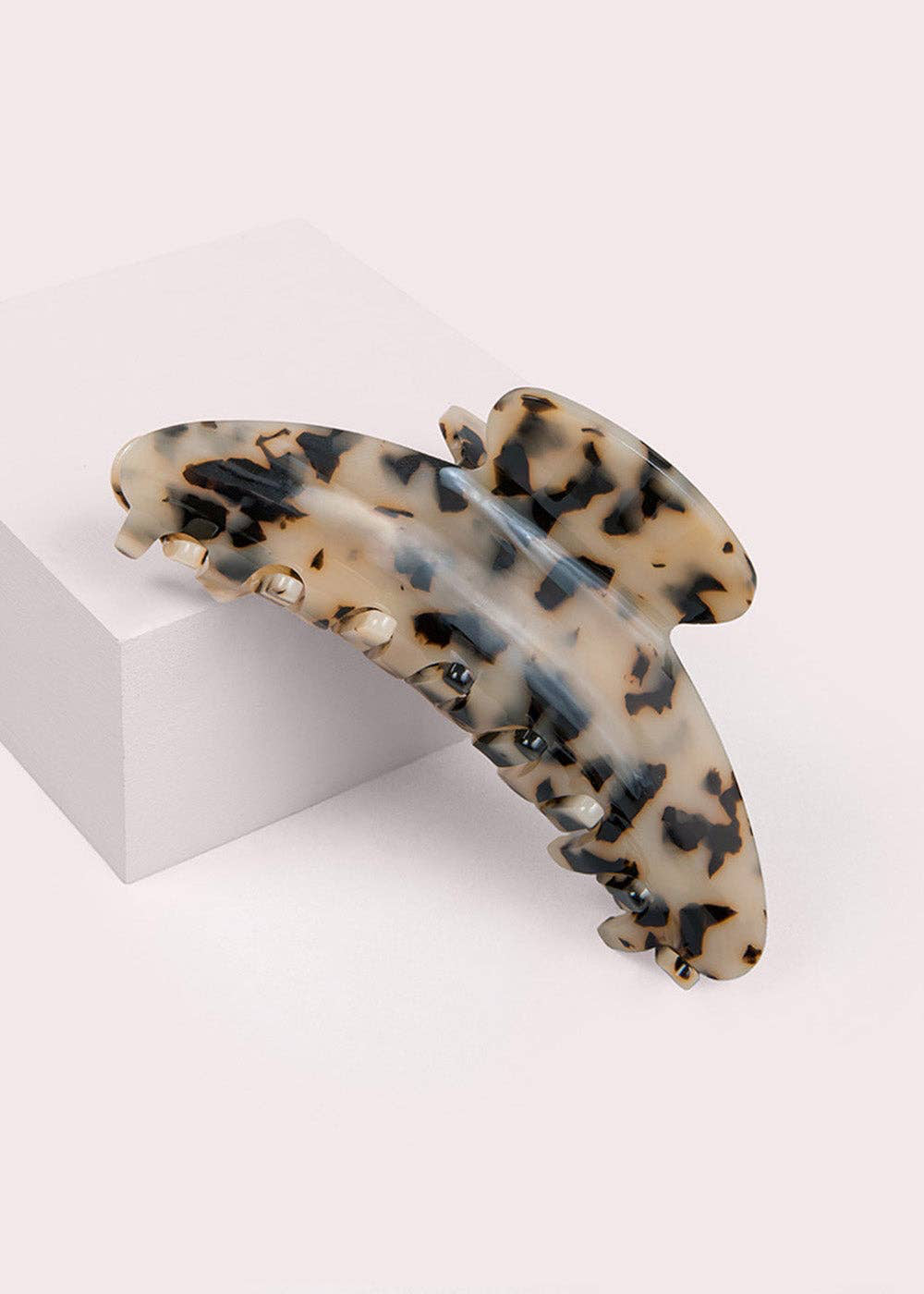 Vogue Tortoise Claw Clip