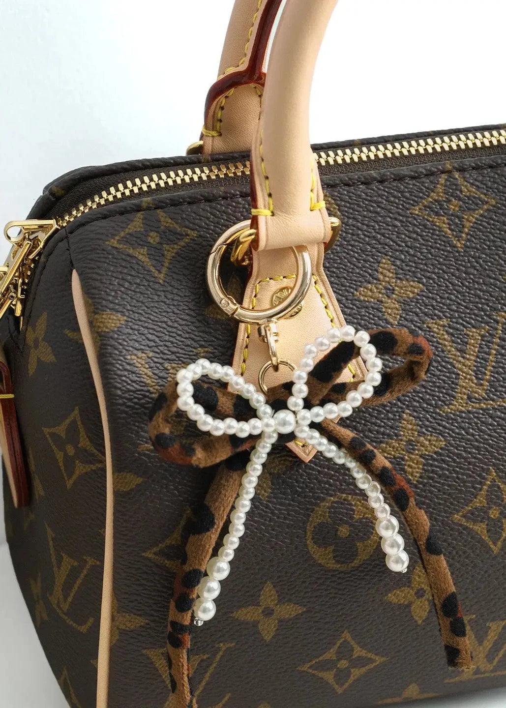 Leopard & Pearl Bow Bag Charm