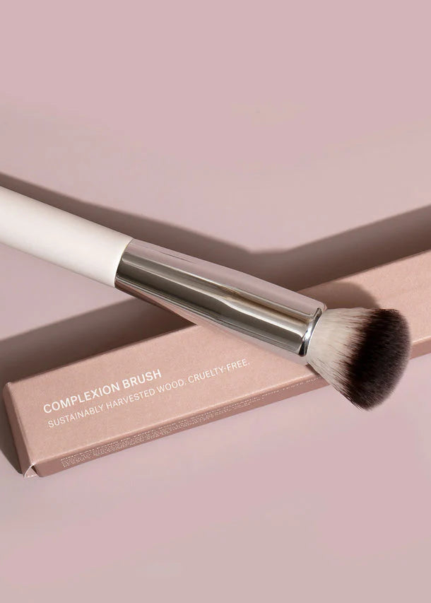 ILIA Complexion Brush
