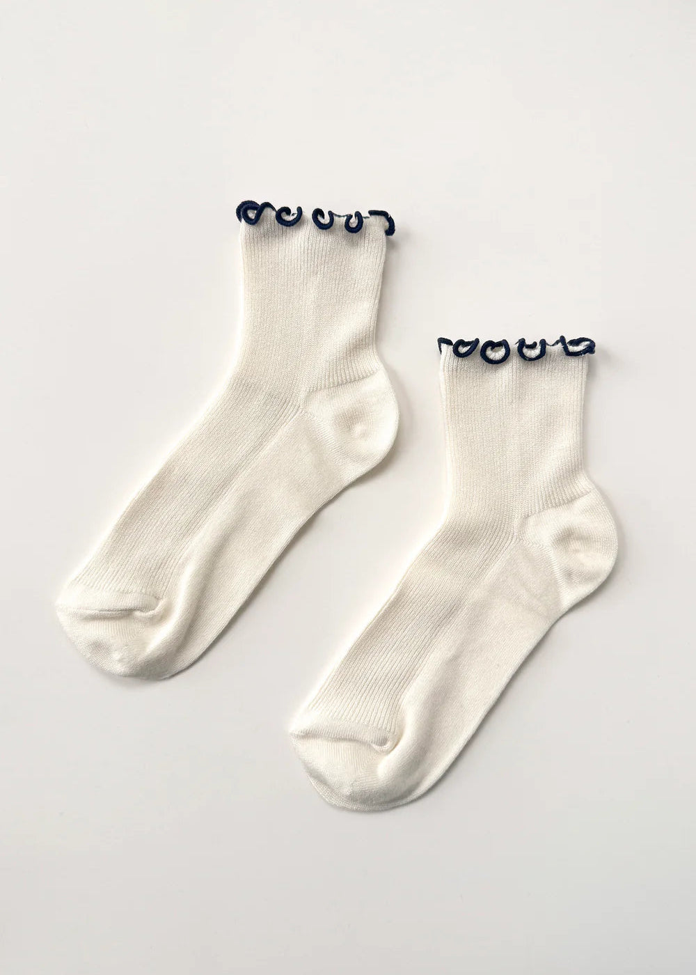 Le Bon Shoppe Ruffled Modal Socks in Soft White/Navy