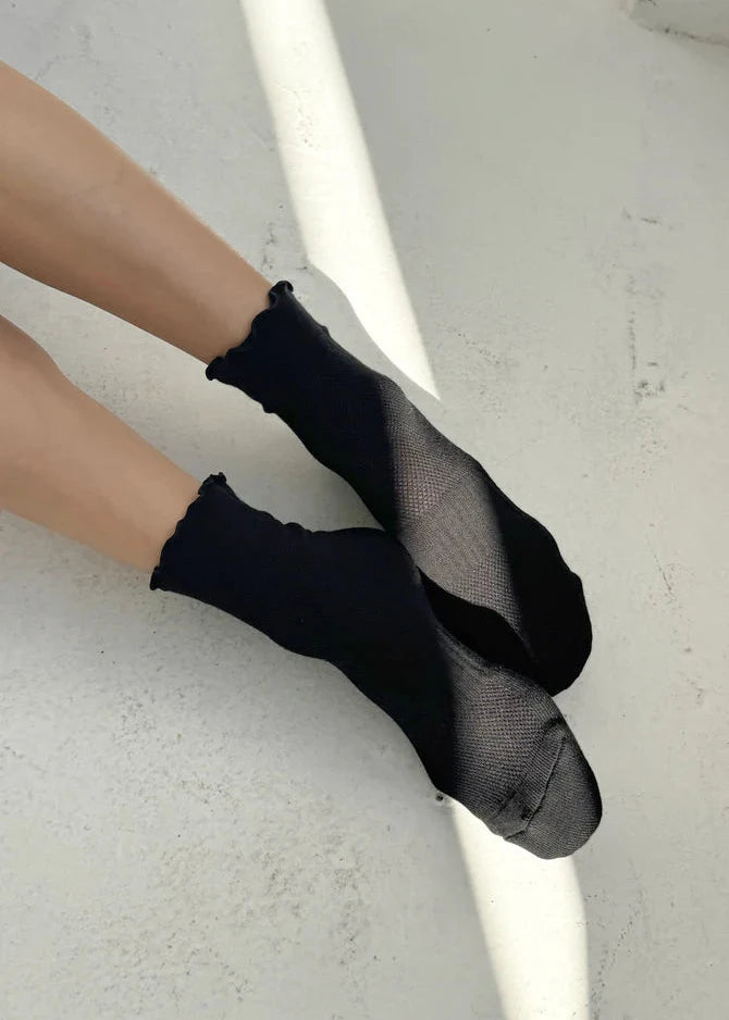 Le Bon Shoppe Ruffled Hugger Crew Socks in Black
