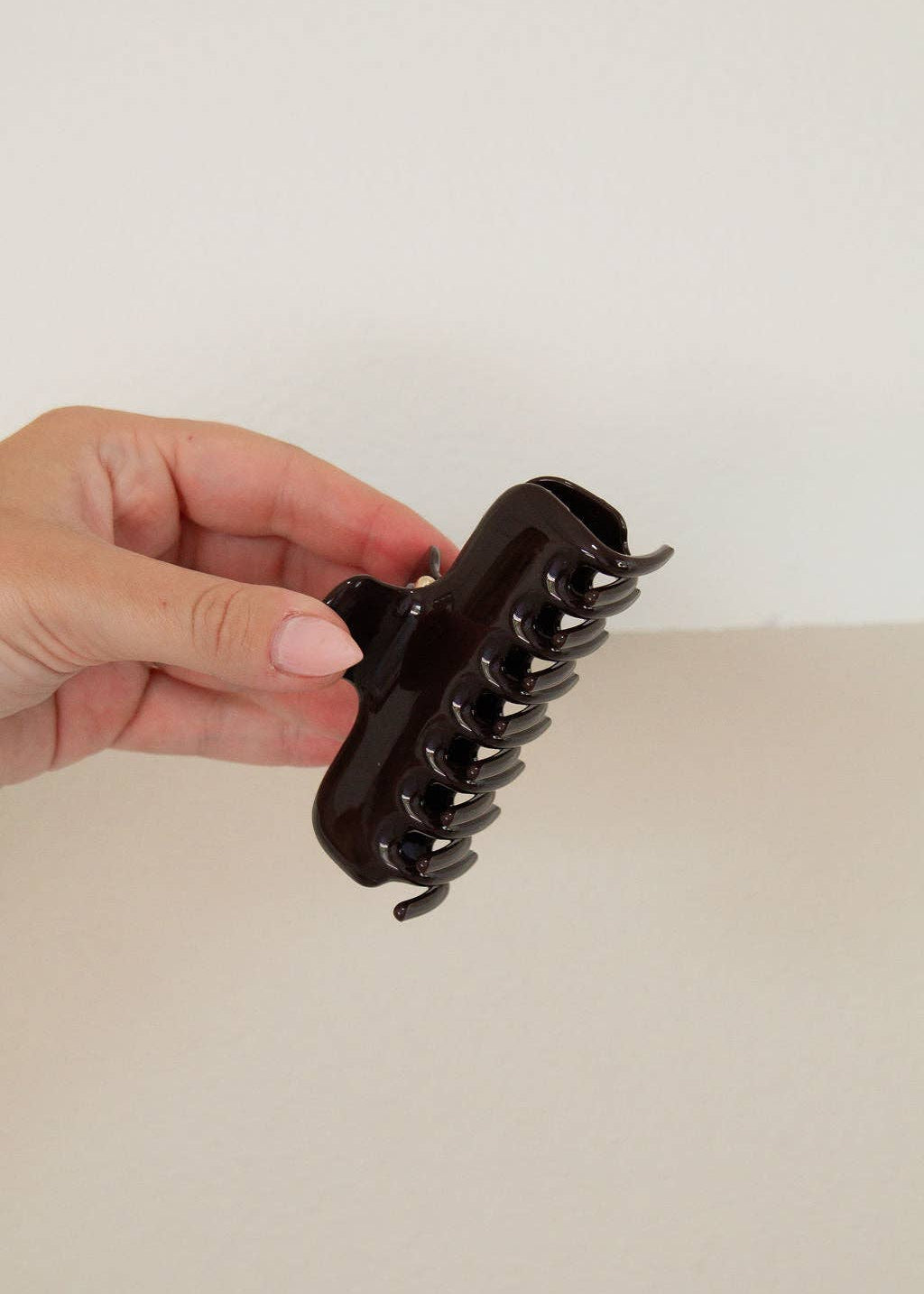 Classic Sleek Rectangle Claw Clip