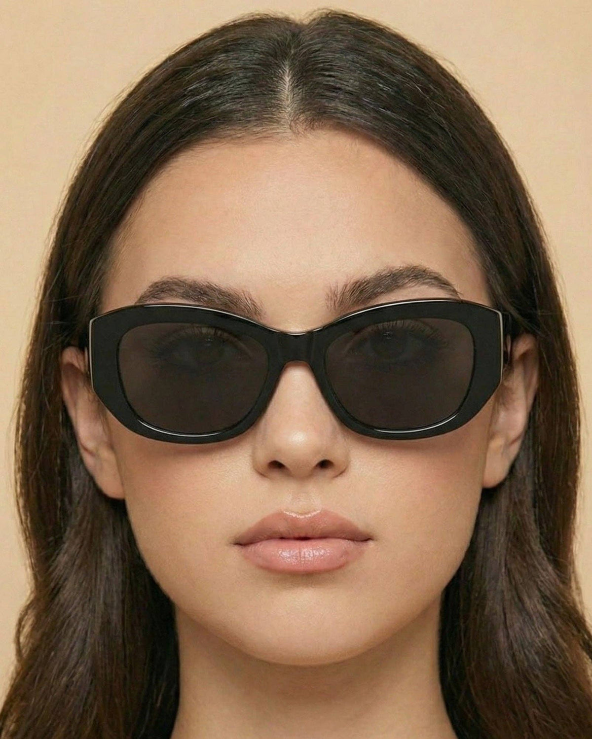 Fifth & Ninth Simone Sunglasses in Black