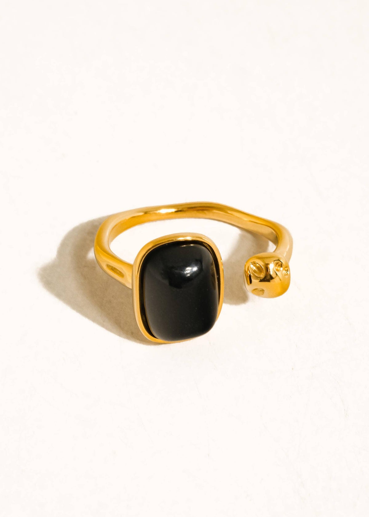 Estrella 18K Gold Non-Tarnish Black Stone Ring