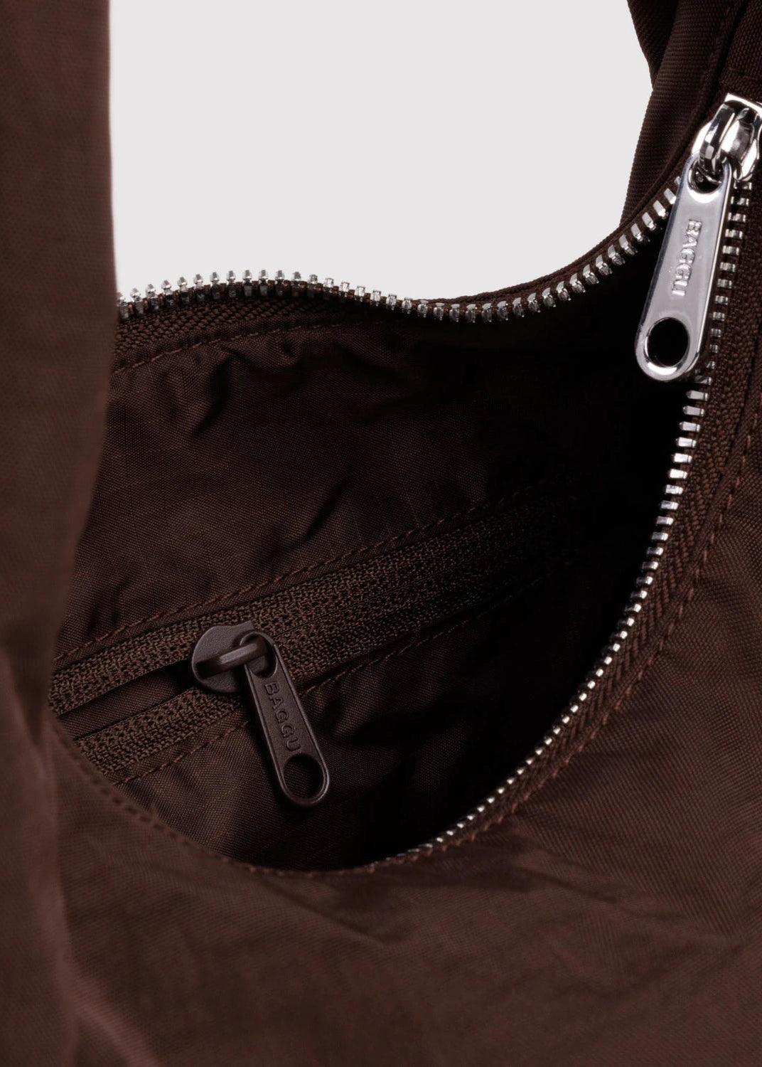 Baggu Small Nylon Meringue Bag in Coffee