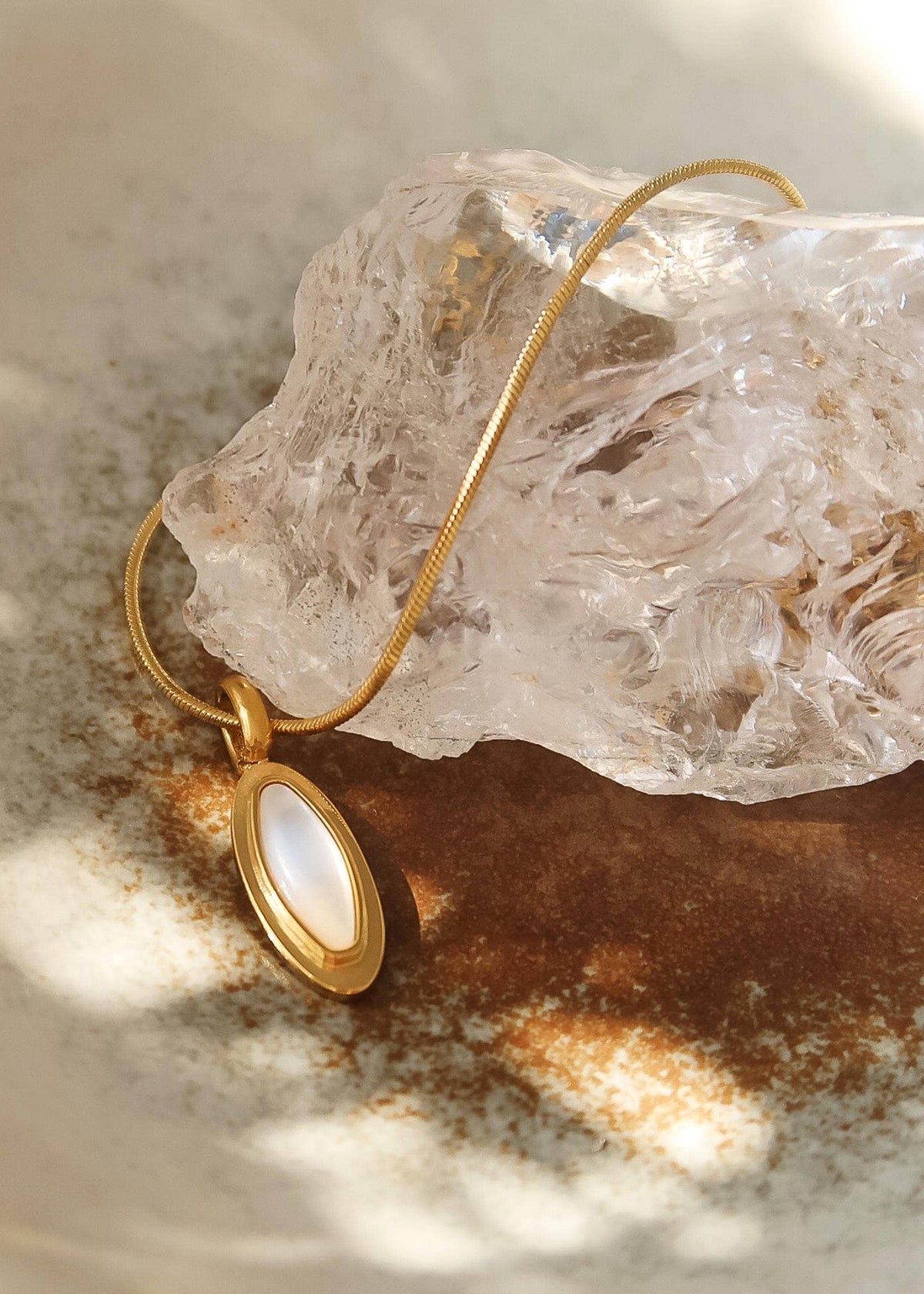 Amulet 18K Gold Non-Tarnish Shell Necklace