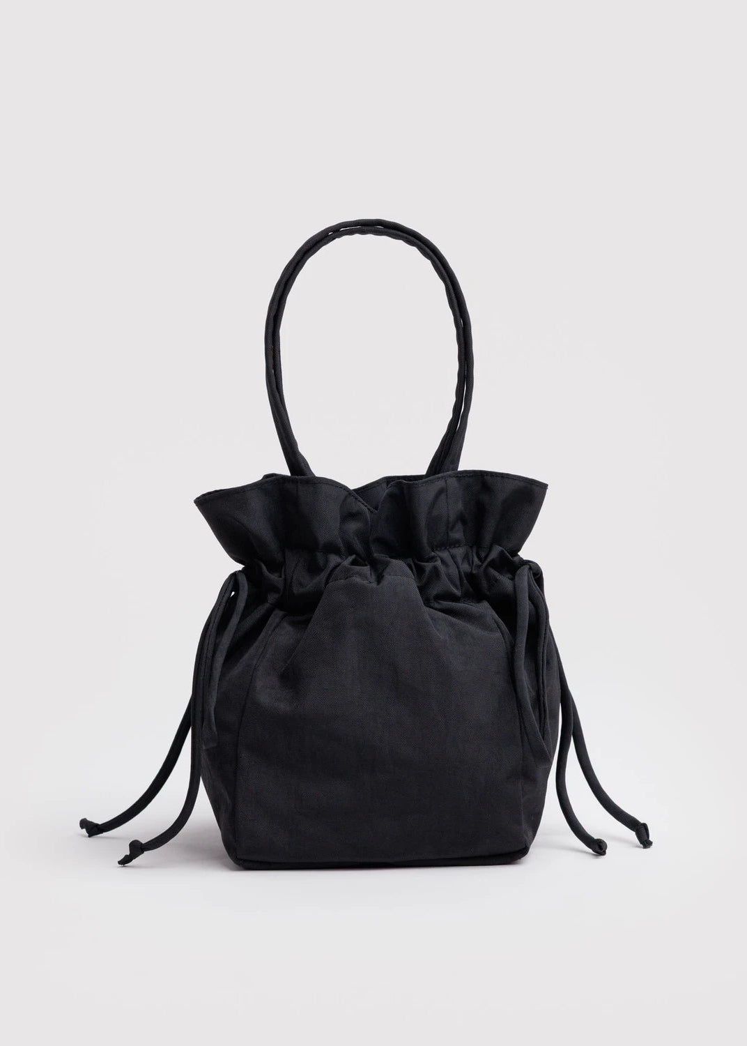Baggu Nylon Drawstring Bag in Black