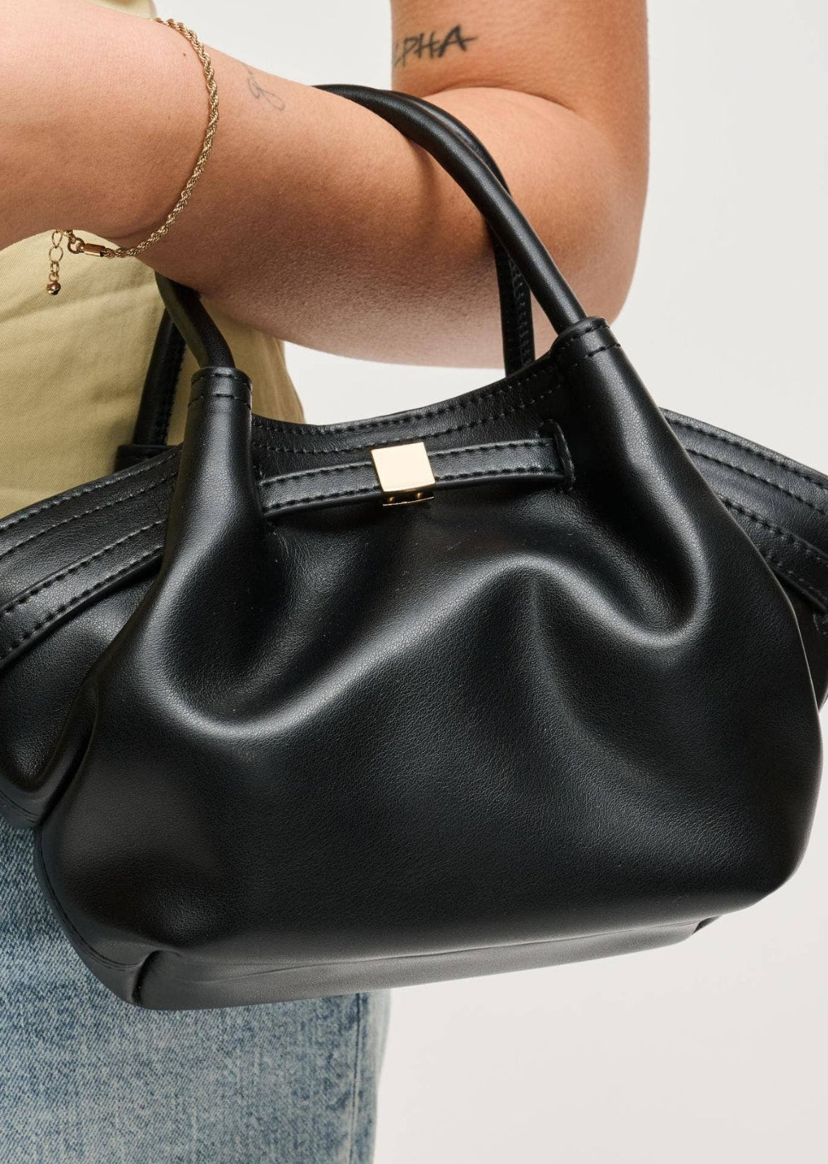 Urban Expressions Selena Crossbody