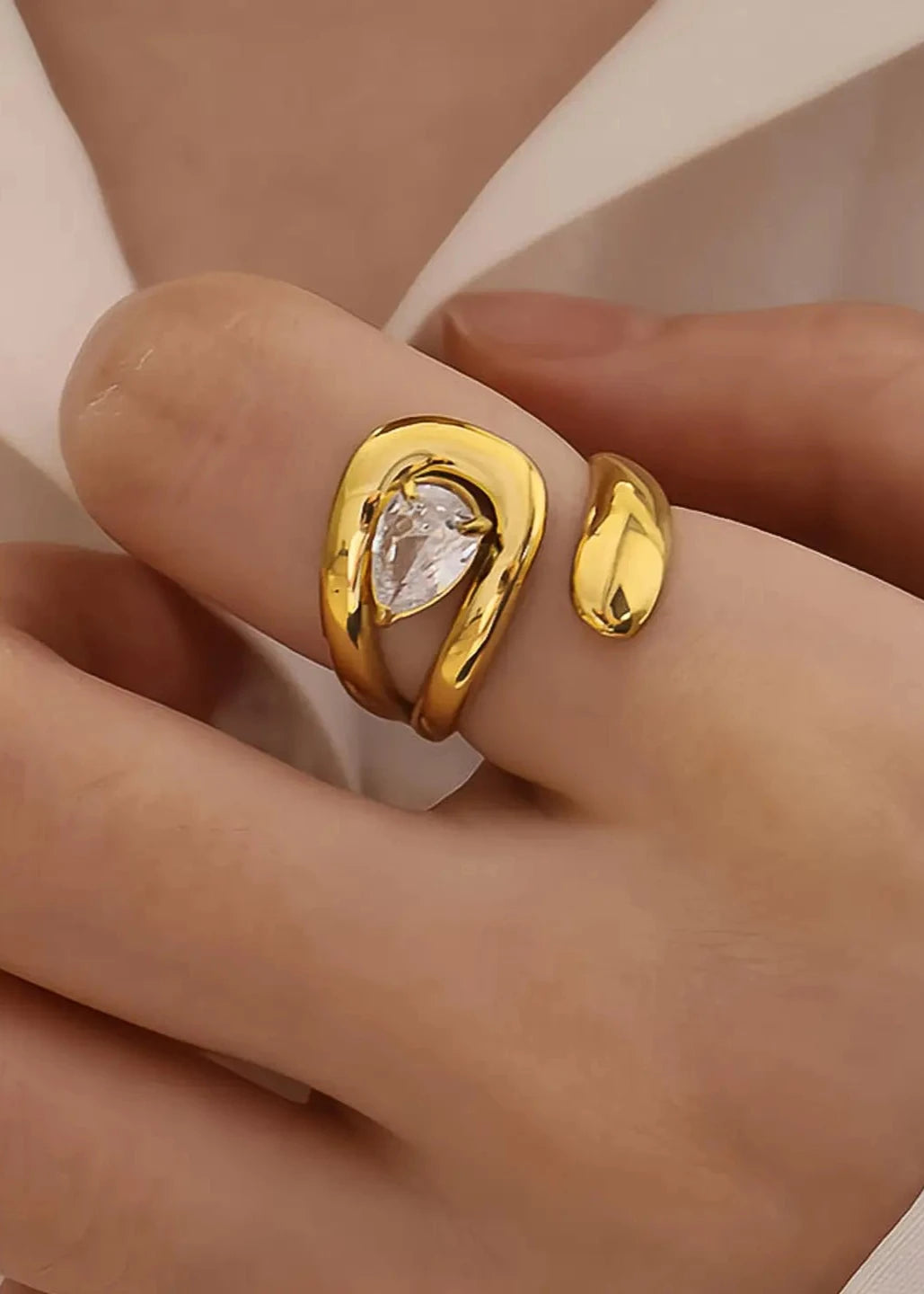 Ronnie Abstract Gold Ring