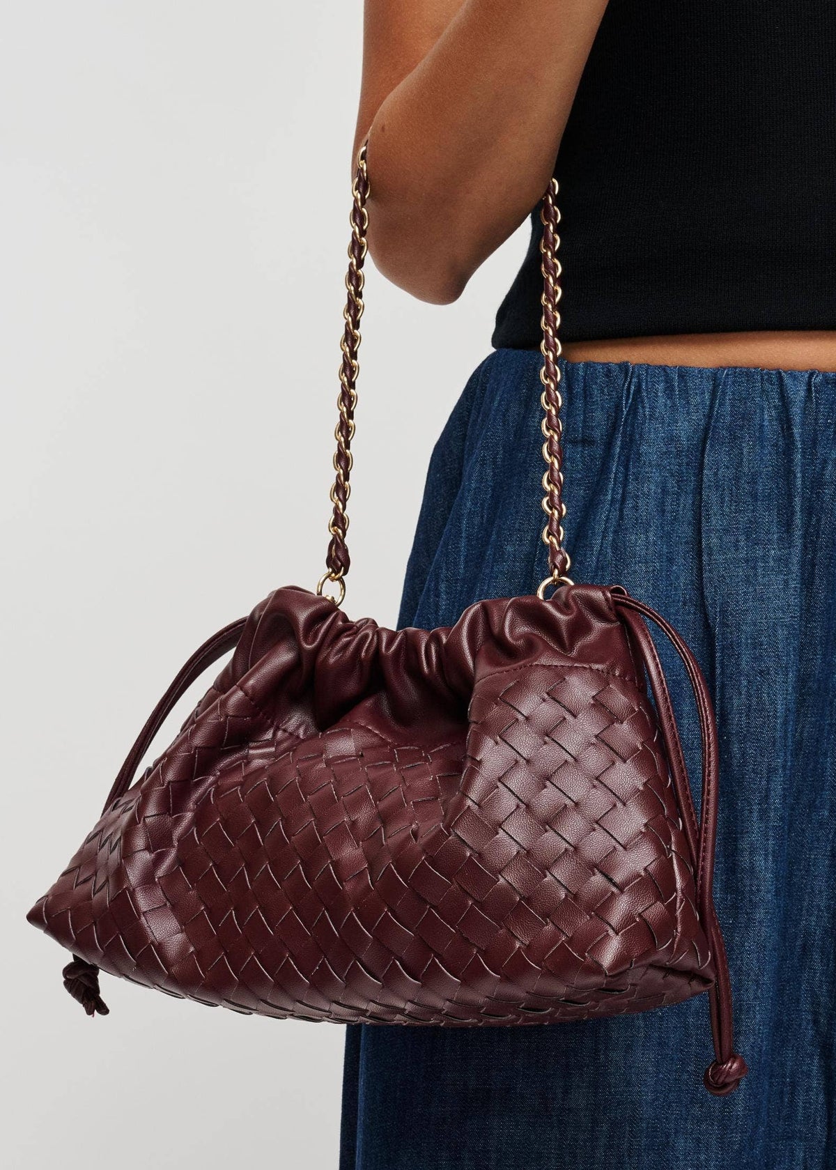 Urban Expressions Sawyer Shoulder Bag