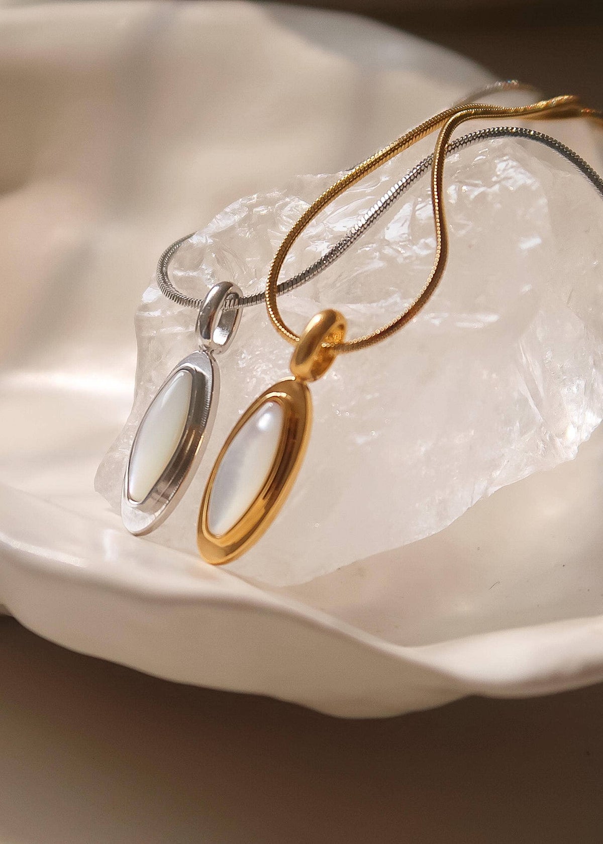 Amulet 18K Gold Non-Tarnish Shell Necklace