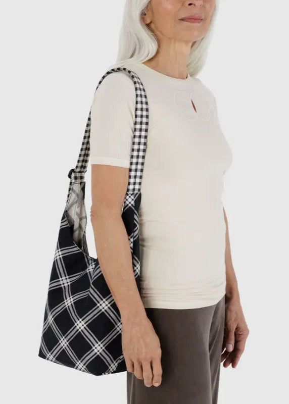 BAGGU Small Nylon Sling in Mixed Plaid