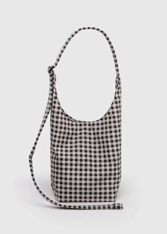 BAGGU Small Nylon Sling in Black & White Gingham