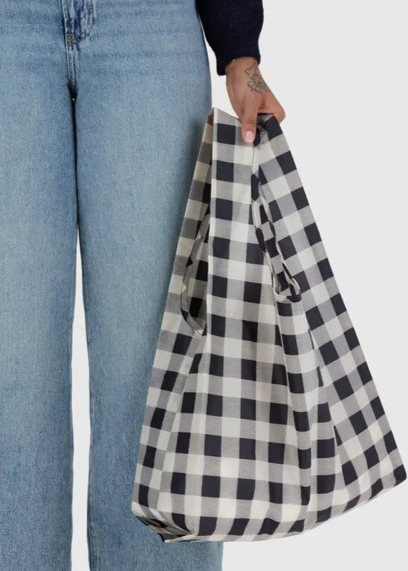 BAGGU Standard Baggu in Black & White Big Check