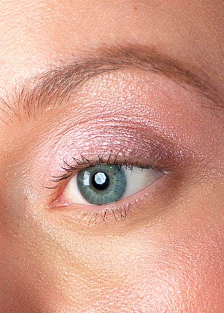 La Crique Cream &amp; Illuminating Eye Shadow in Retro Pink